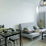 Marszalkowska 111a - Good * Varsovia
