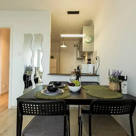 Marszalkowska 111a - Good *