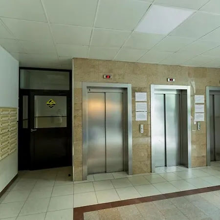 Marszalkowska 111a - Good * Варшава