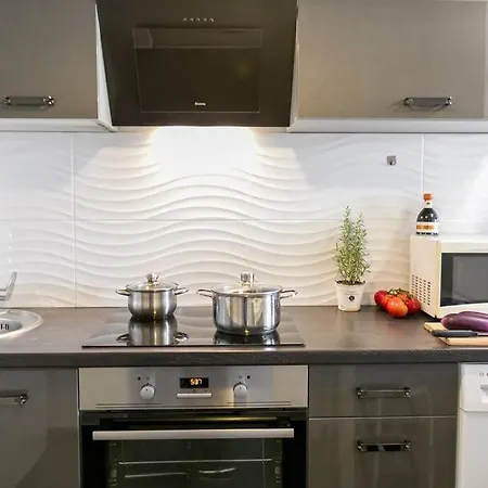 Marszalkowska 111a - Good *