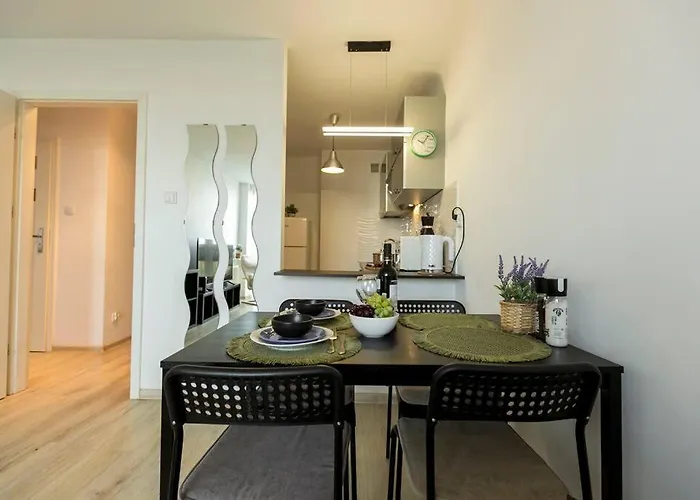 Marszalkowska 111a - Good *