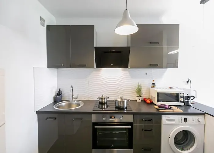 Marszalkowska 111a - Good *